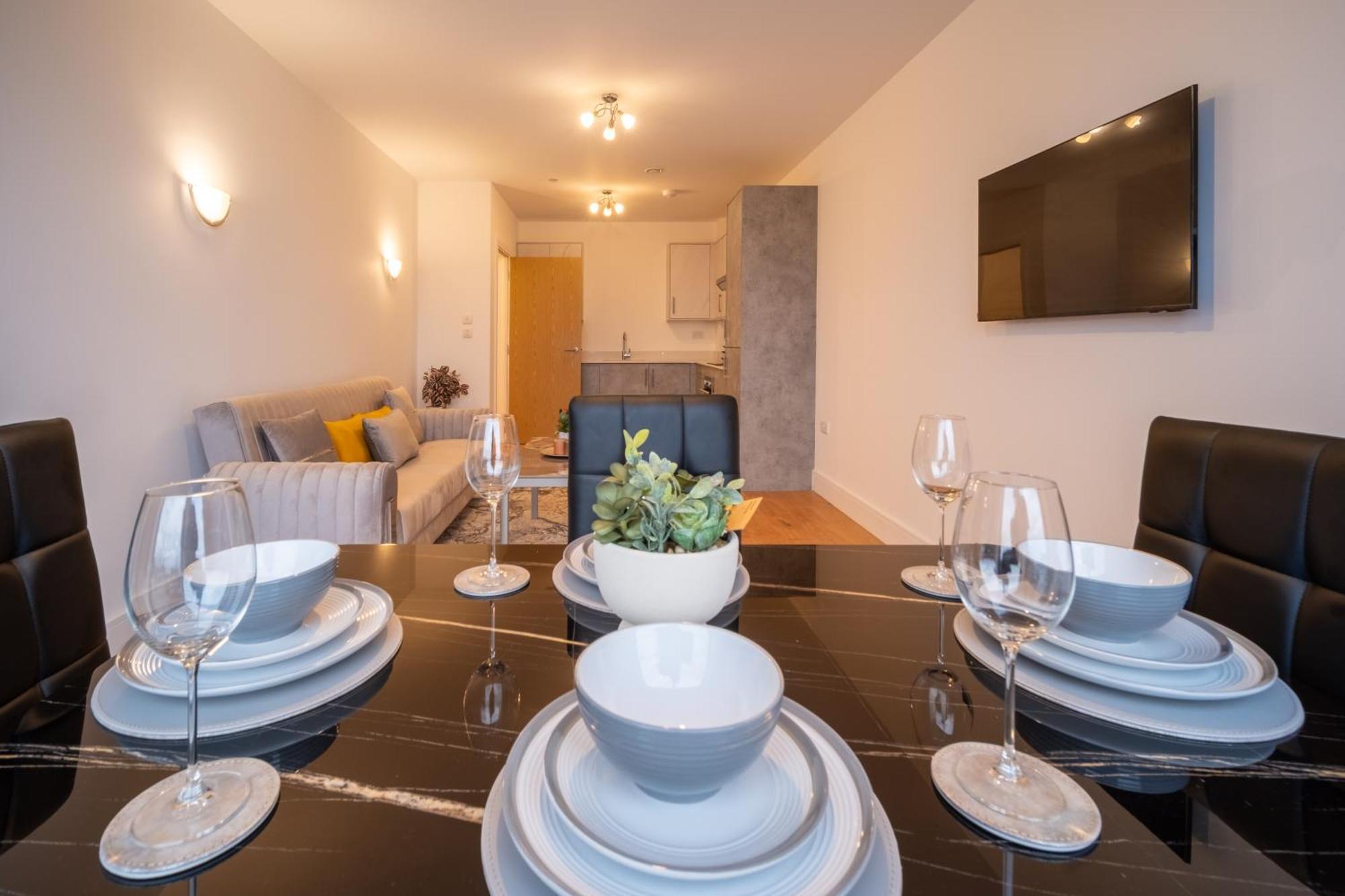 Meadow Apartment Hounslow